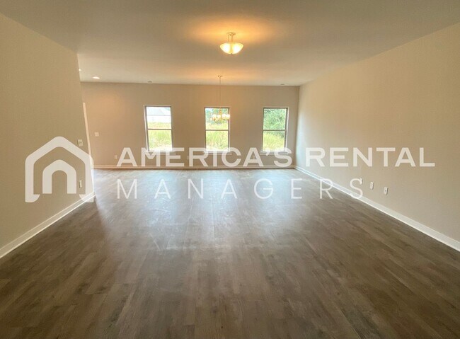 Photo - Home for Rent in Jasper, AL! Available to View Now!!!