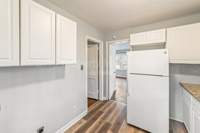 Photo - 575 Georgia Ave