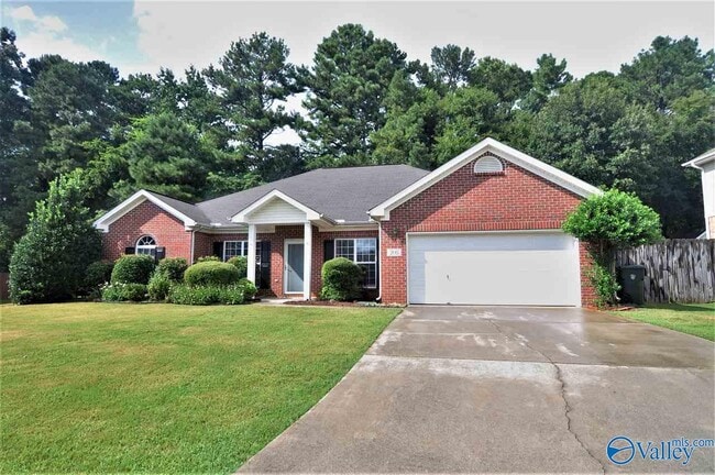 Building Photo - 206 Horseshoe Bend N