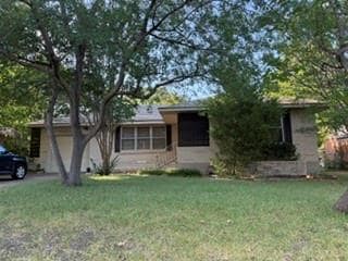 Photo - 2615 Southwood Dr