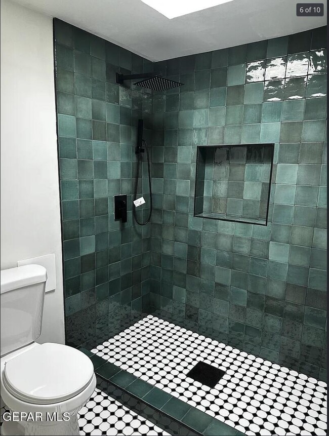 Photo - 2721 Sacramento Ave