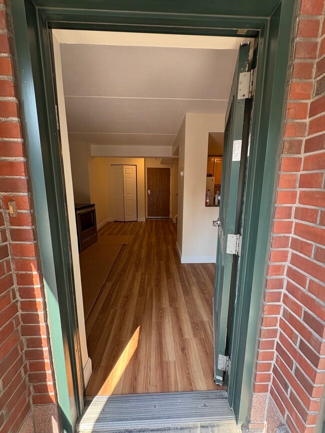 Building Photo - 400 Massachusetts Ave Unit 34