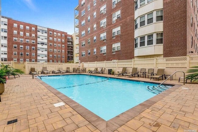 Photo - 740 E Broadway Condo Unit 4K
