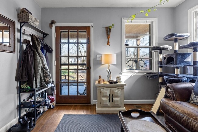 Photo - 844 Linden Hall Rd