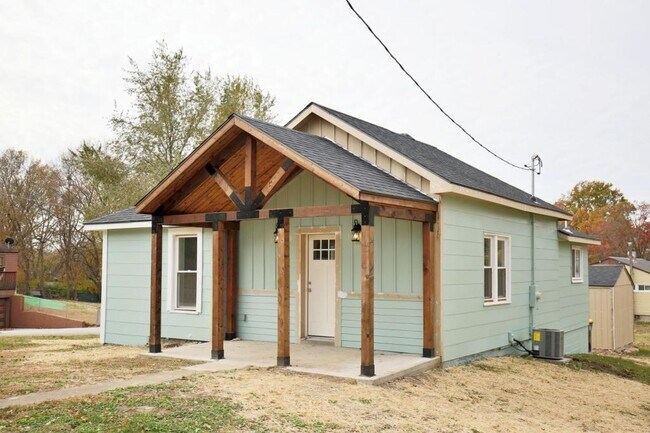 Building Photo - 126 S Kimball St