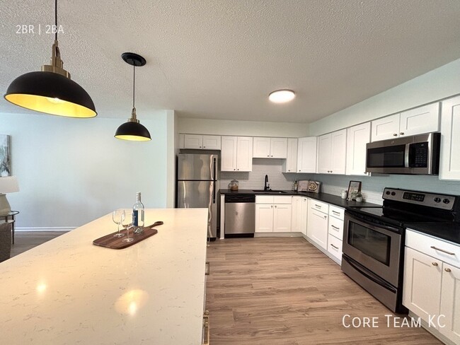 Photo - 2900 W 53rd St Unit 211