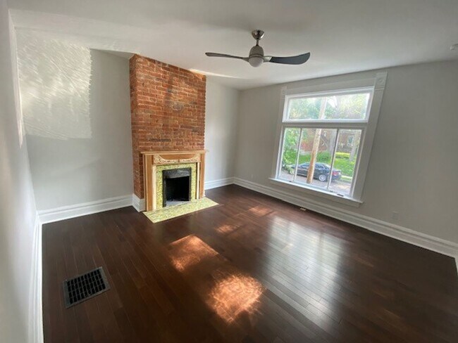 Photo - Pennsylvania Ave 1495-1497 CR Unit 1495 B