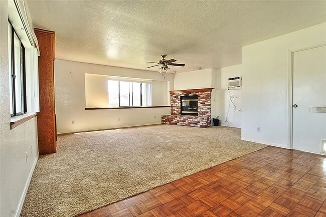 Photo - 3BD/2BA HOME AVAILABLE IN NORTH CLAIREMONT ONLY $4,495!