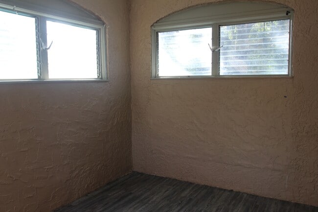 Photo - 1114 W Lincoln Ave