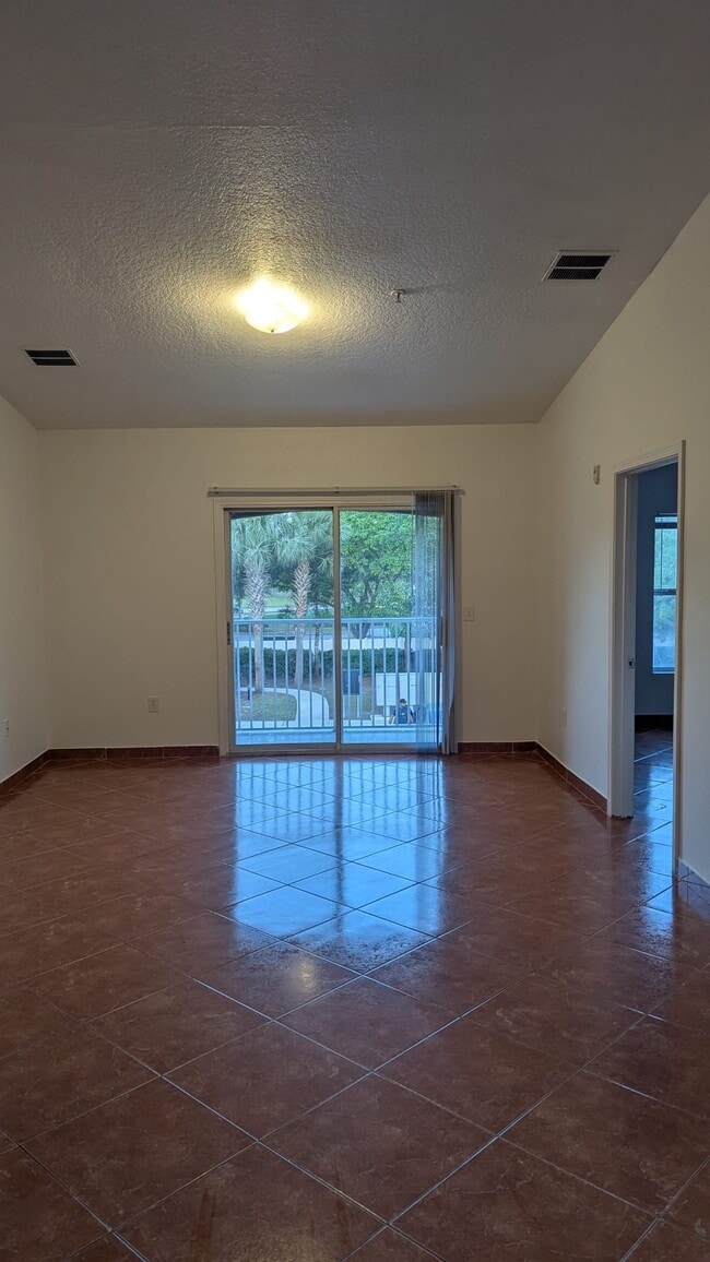 Photo - 9536 Armelle Way Unit 9