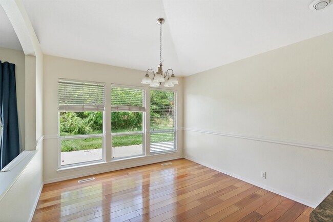 Photo - 1725 N Eagle Creek Way