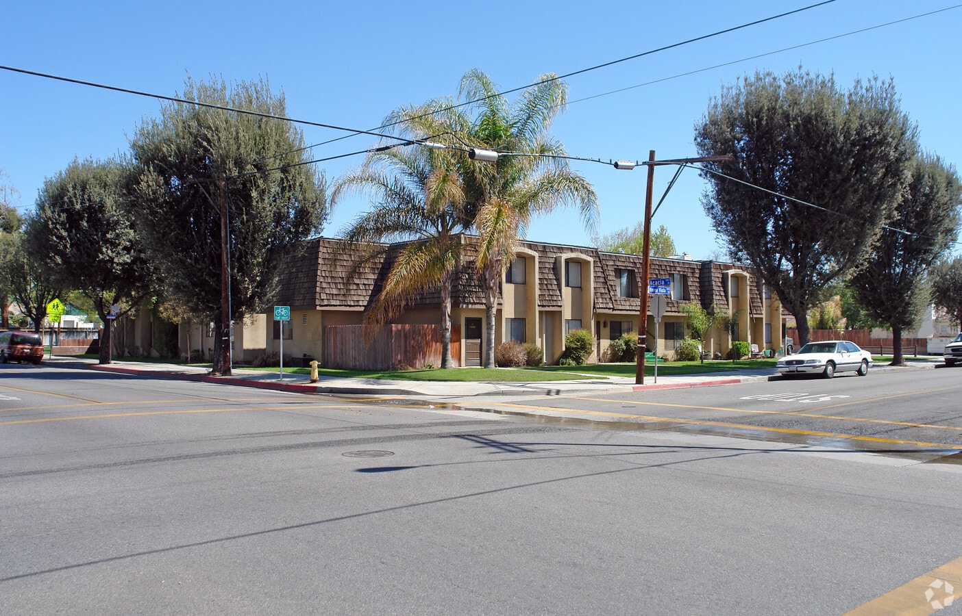 Photo - 300 S Buena Vista St Apartments