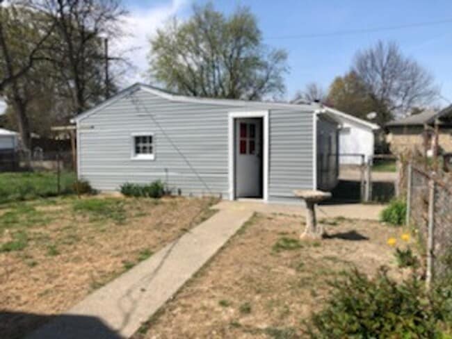 Photo - Nice 3 Bedroom One Bath Home in South Louisville