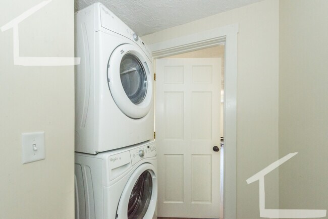 Photo - 31 Champney St Unit 2