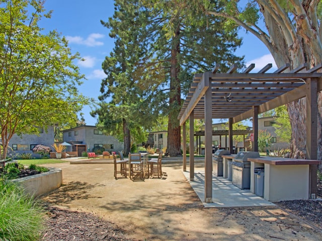 600 Whisman Web_22