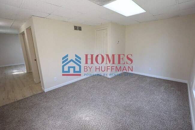 Photo - Two Bedroom House | Updated w/ Appliances