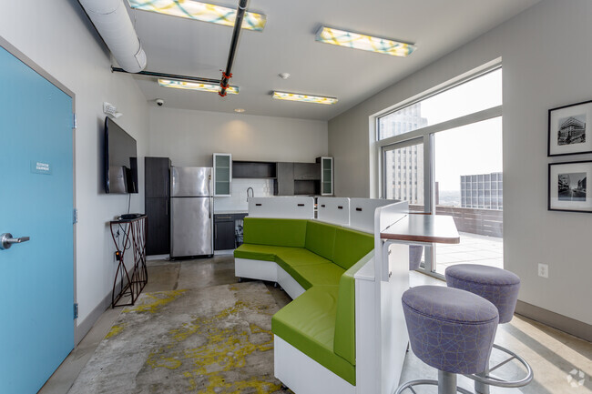 Rooftop Community Room - Argyle on 12th Apartments