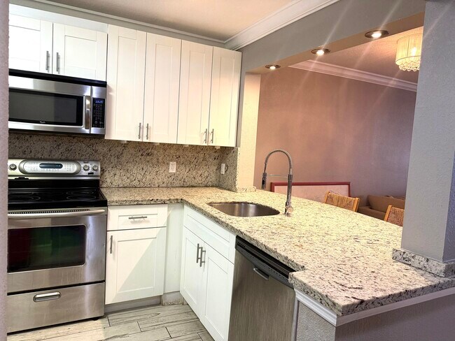 Photo - 111 Lake Emerald Dr Unit 404