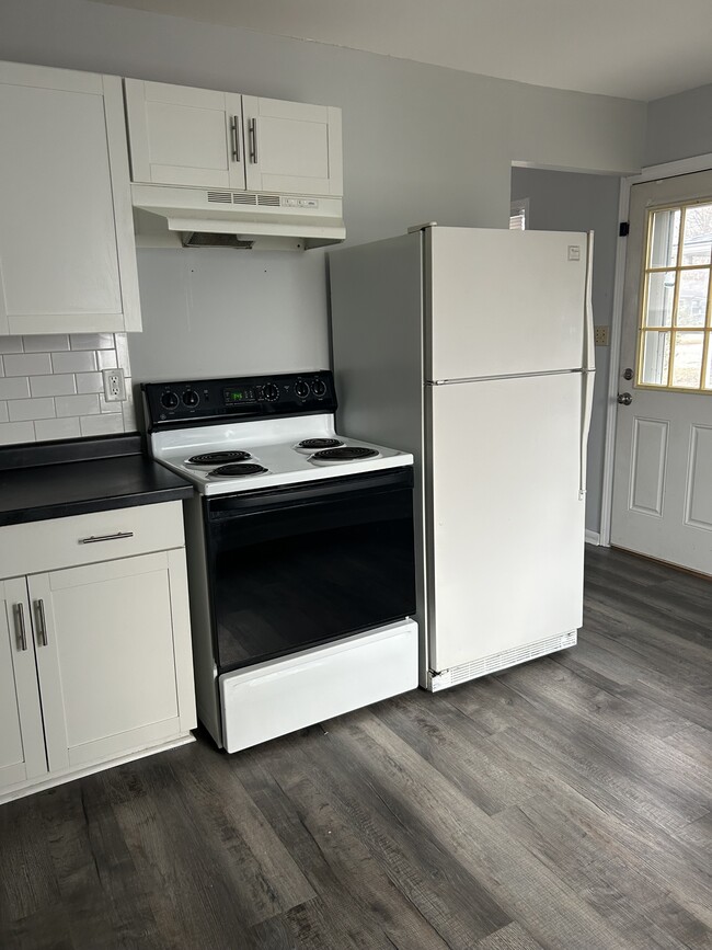 Photo - 6713 52nd St