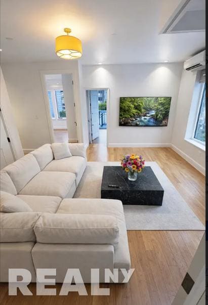 Photo - 56 Frost St Unit 1R