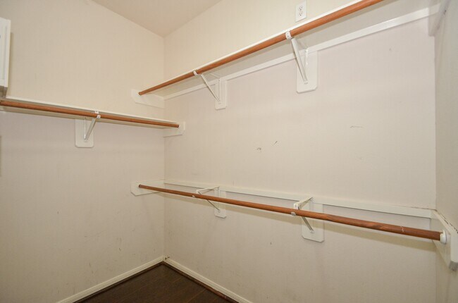 Photo - 15002 Turphin Way