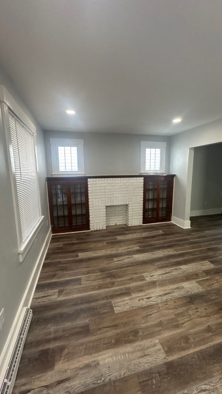 Photo - 261 Navigation St