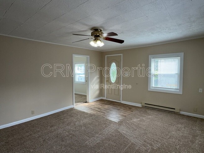 Photo - 823 N Western Ave