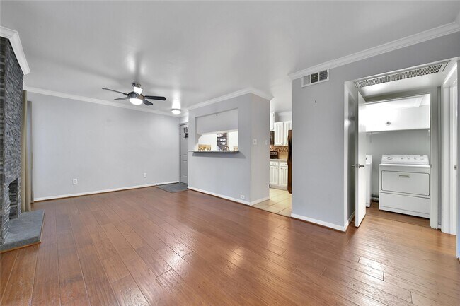 Photo - 3500 Tangle Brush Dr Unit 37