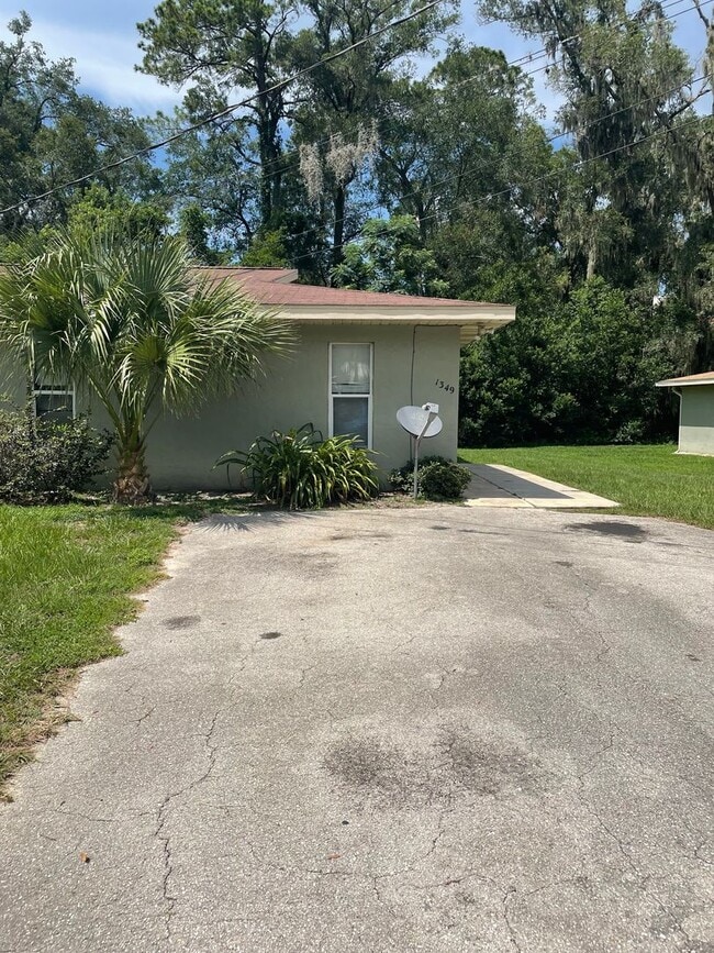Building Photo - 1349 NE 36th Pl Rental