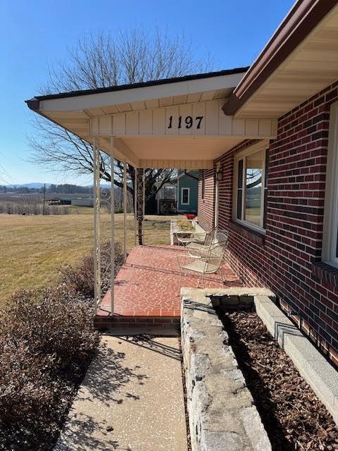 Photo - 1197 E Tracy Grove Rd