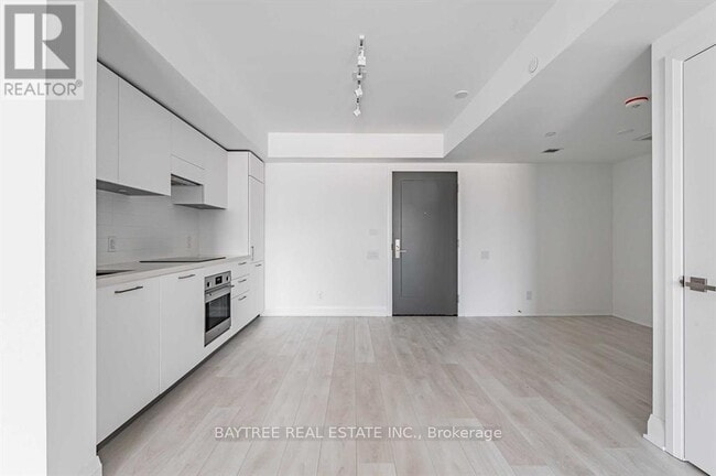 Photo - 33 Frederick Todd Wy Unité 414