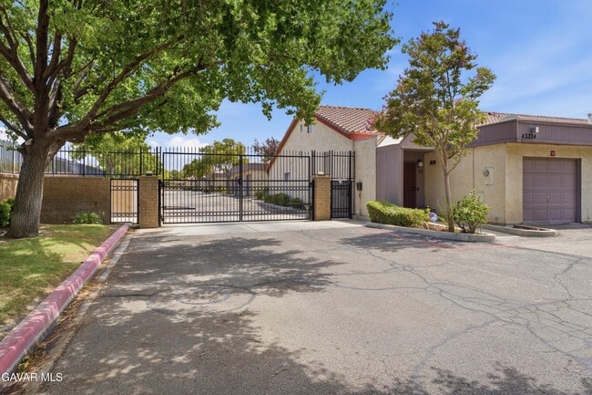 Photo - 43334 32nd St W Unidad 34