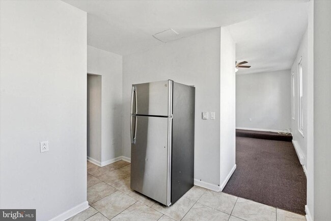 Building Photo - 1017 W Huntingdon St Unit APT. 2