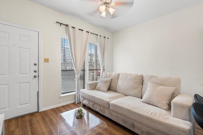 Photo - 3000 Guadalupe St Unit 110