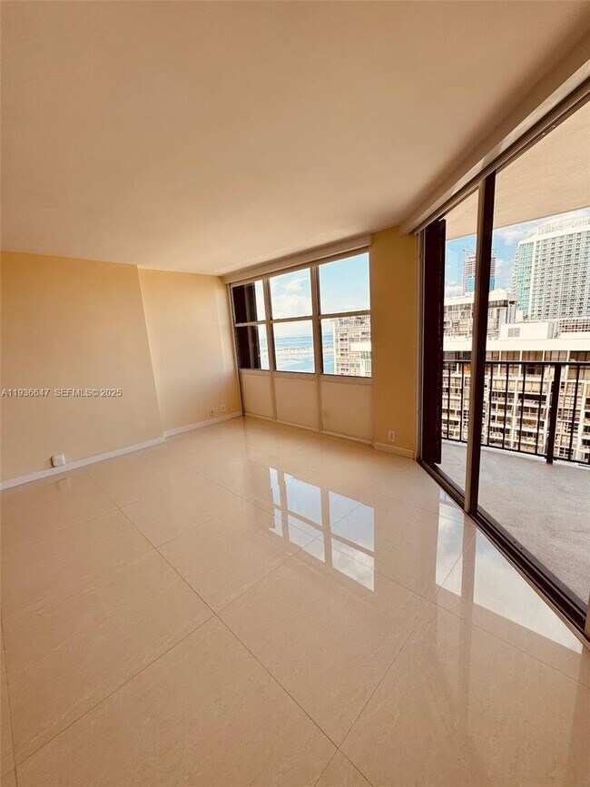 Photo - 1901 Brickell Ave Unit B2106