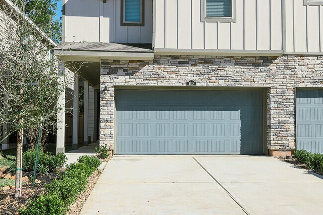 Photo - 625 Royal Arch Dr