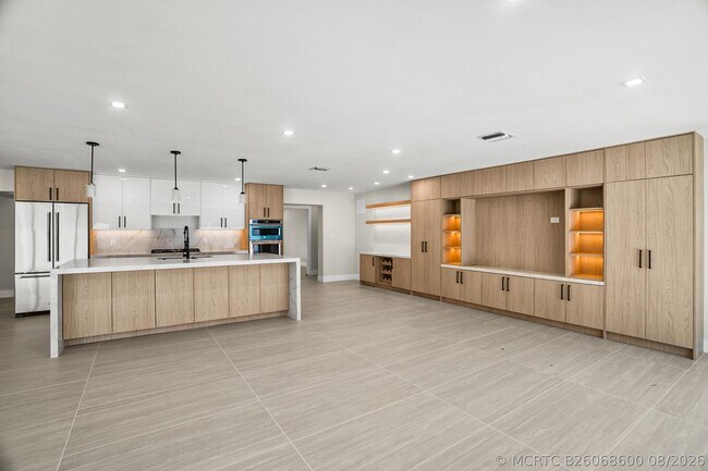 Photo - 5496 NE 22nd Ave