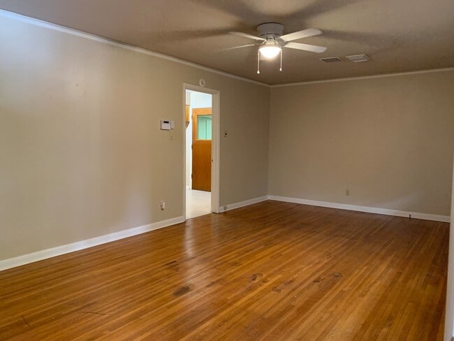 Photo - 4511 Greenway Dr