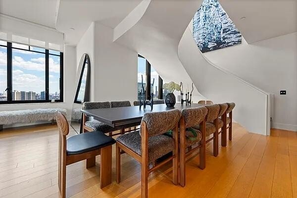 Photo - 110 Charlton St Unidad PH30C