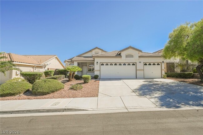 Photo - 490 Beaconwood St