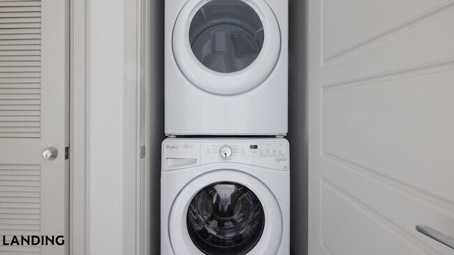 Photo - 3005 Peachtree Rd NW Unidad 706