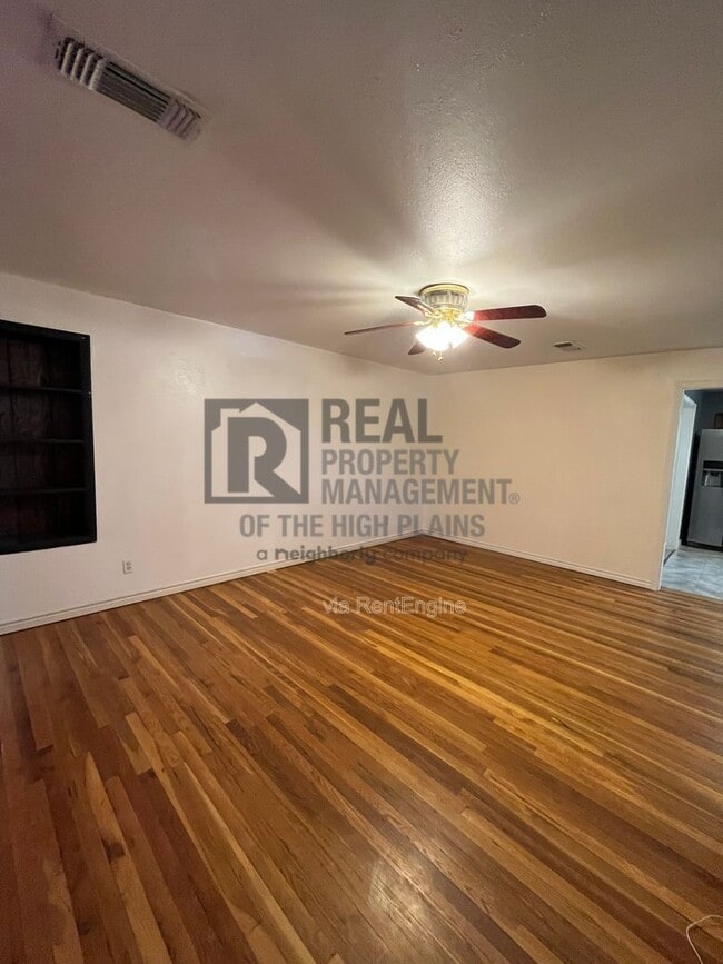 Photo - 4301 Parker St
