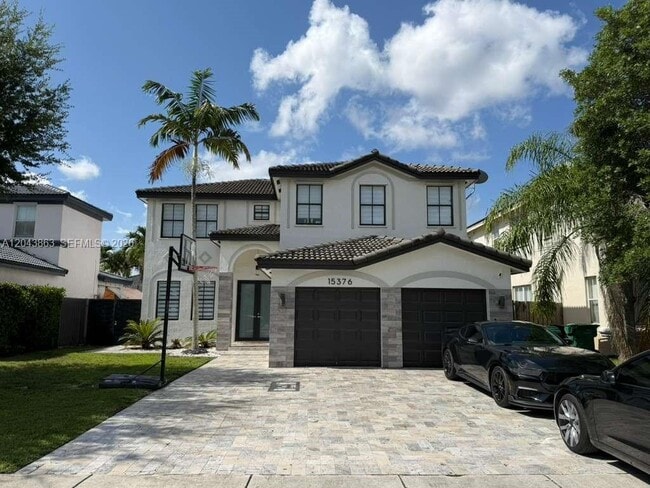 Building Photo - 15376 SW 13th Terrace