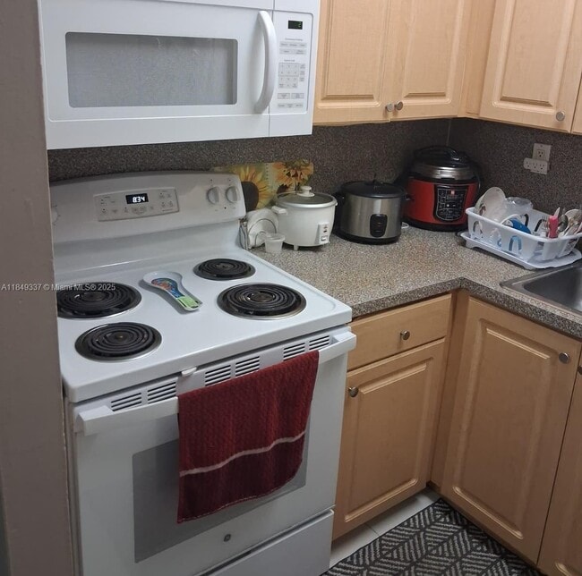Photo - 8007 W 6th Ave Unit L