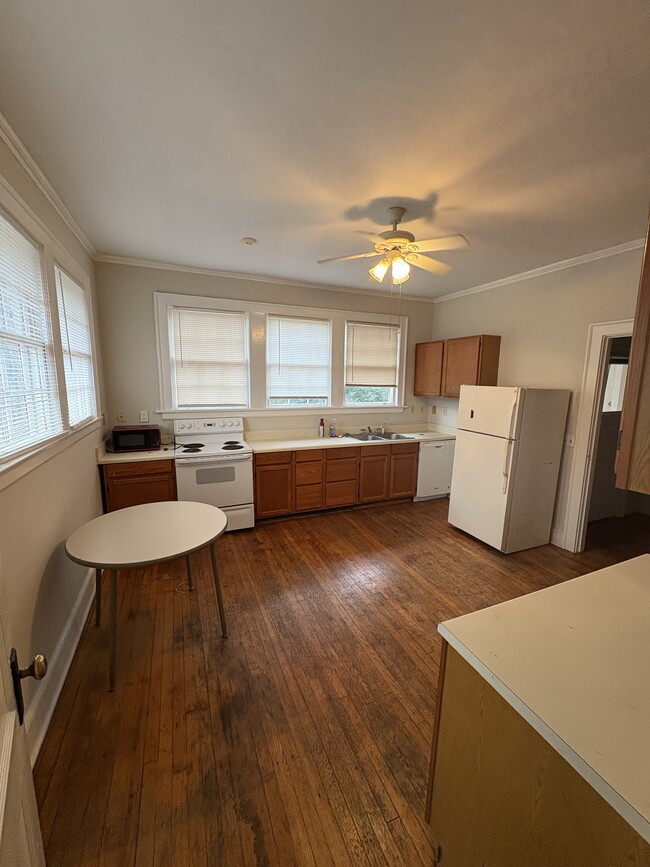 Photo - 1552 Madison Ave