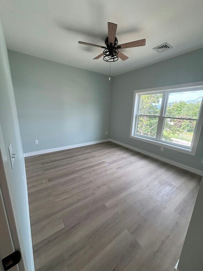 Photo - 216 Harrison Ave Unidad 2nd floor