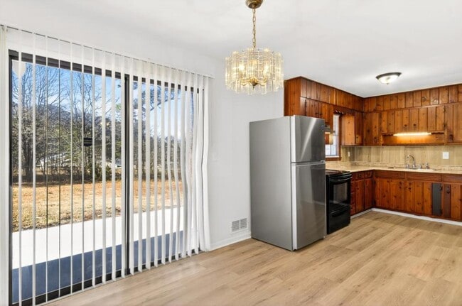 Photo - 4225 Cottage Ln