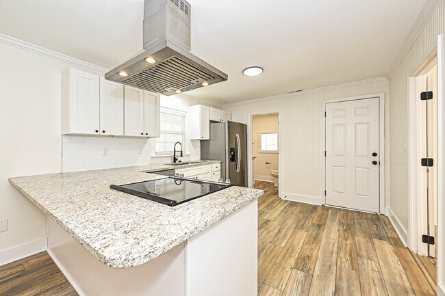 Photo - 6616 Charlie Walker Rd