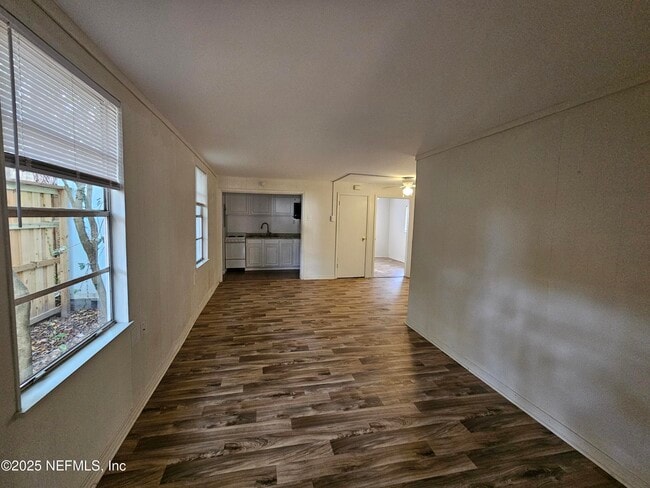 Photo - 2514 Algonquin Ave Unit B