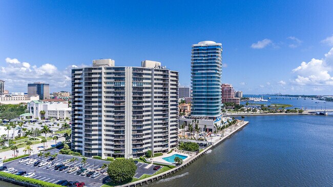 Building Photo - 1200 S Flagler Dr Unit 306